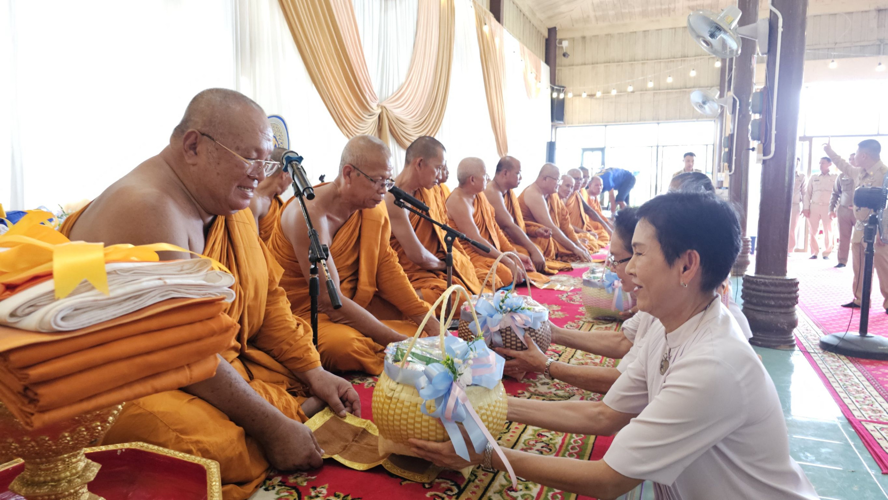 ภาพร่วมพิธีกรรมวัดบางสองร้อย