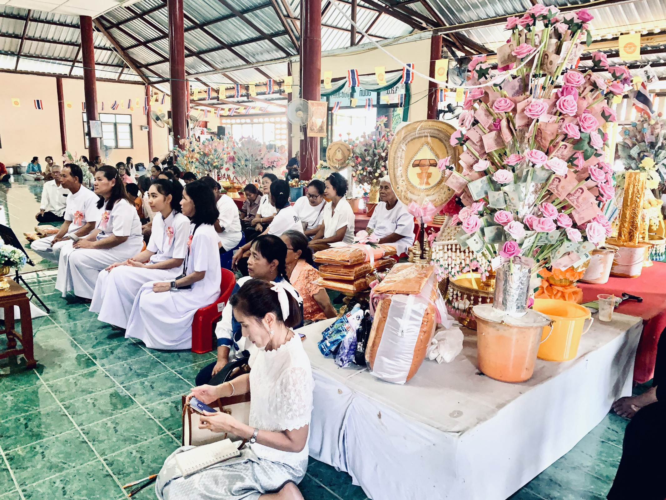 ภาพร่วมพิธีกรรมวัดเขาวงกตเจริญธรรม