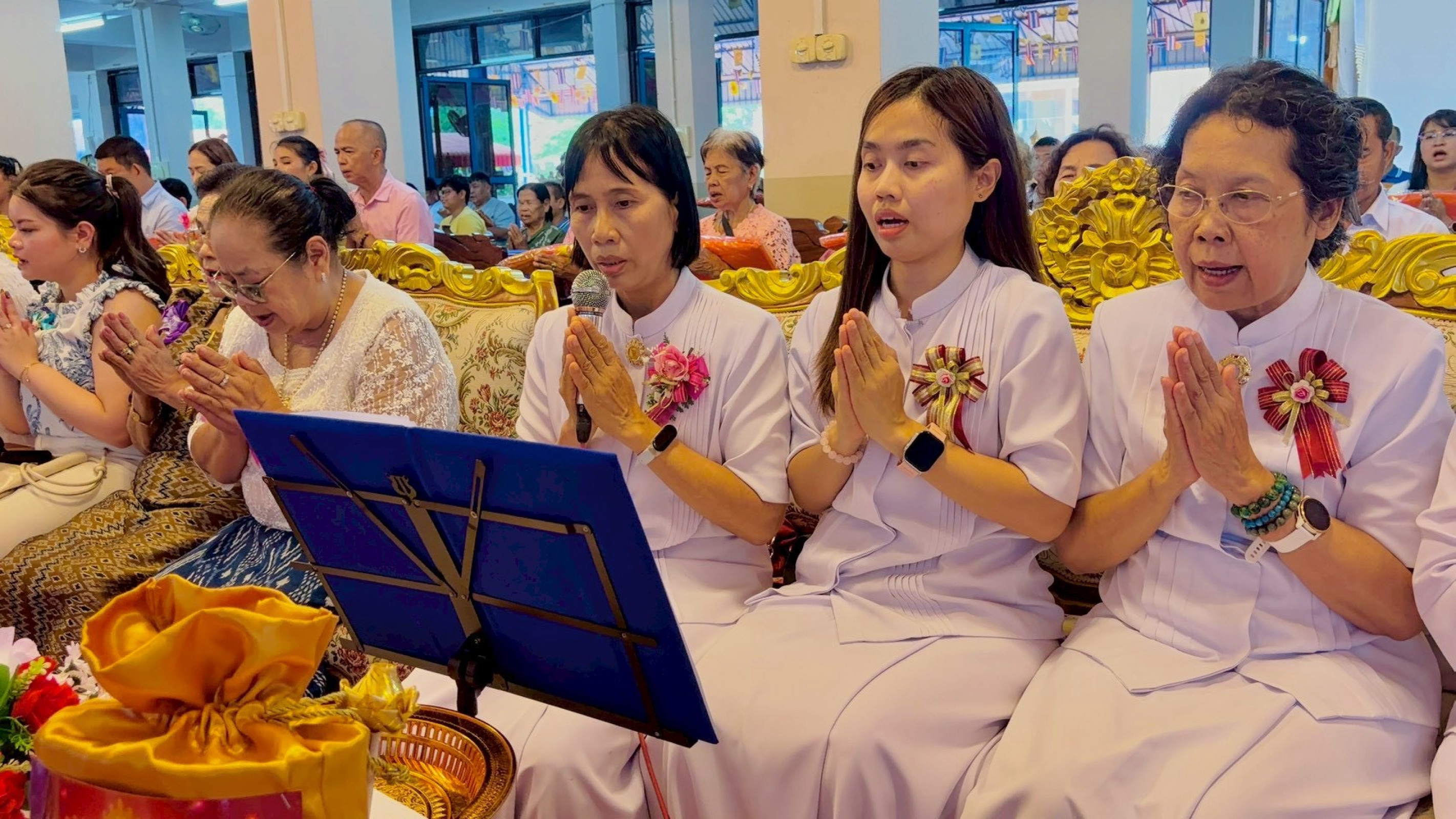 ภาพกล่าวคำถวายกฐินวัดบึงกระจับ