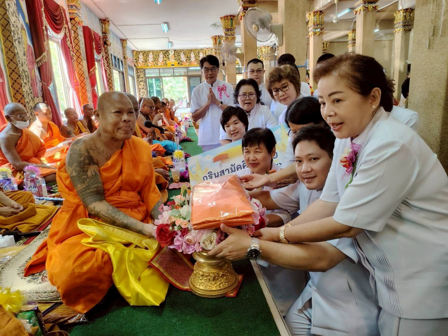 ภาพร่วมพิธีกรรมวัดมาบแค