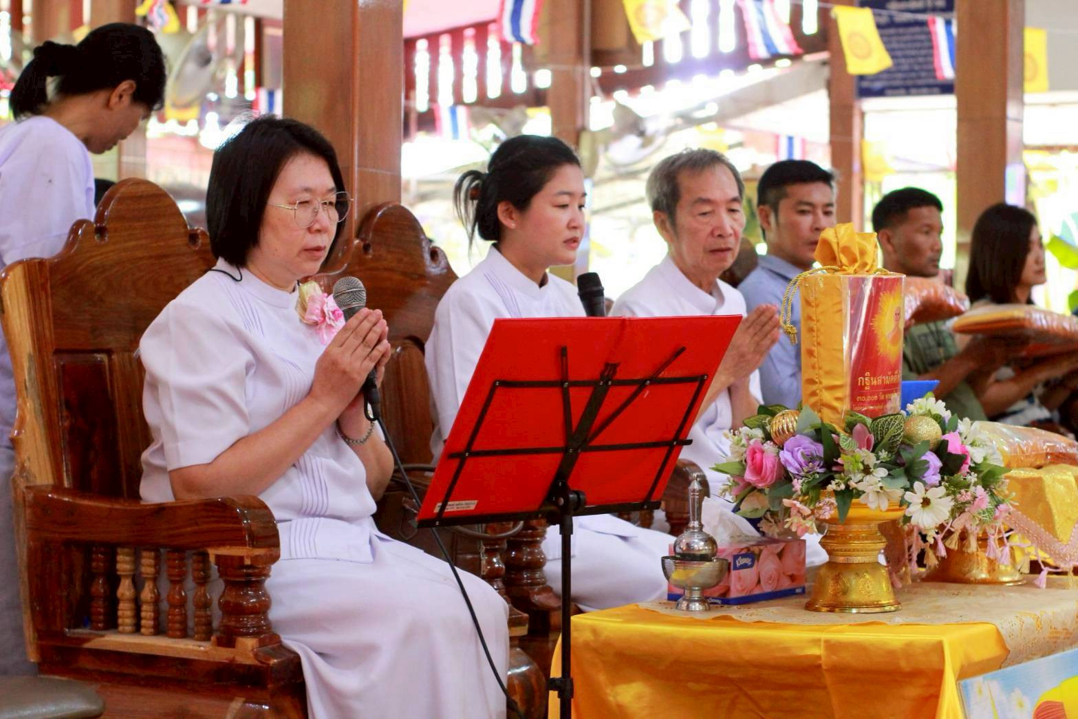 ภาพกล่าวคำถวายกฐินวัดเจดีย์หอย