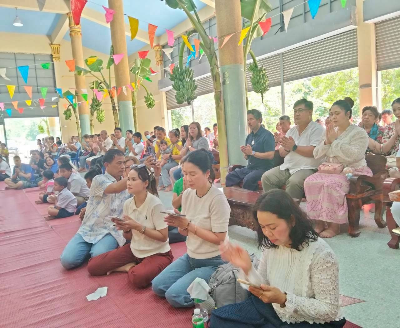 ภาพร่วมพิธีกรรมวัดทุ่งตาลับ