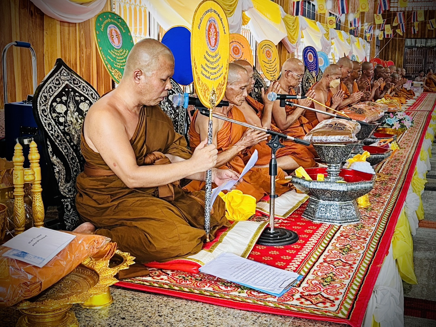 ภาพร่วมพิธีกรรมวัดปากช่อง