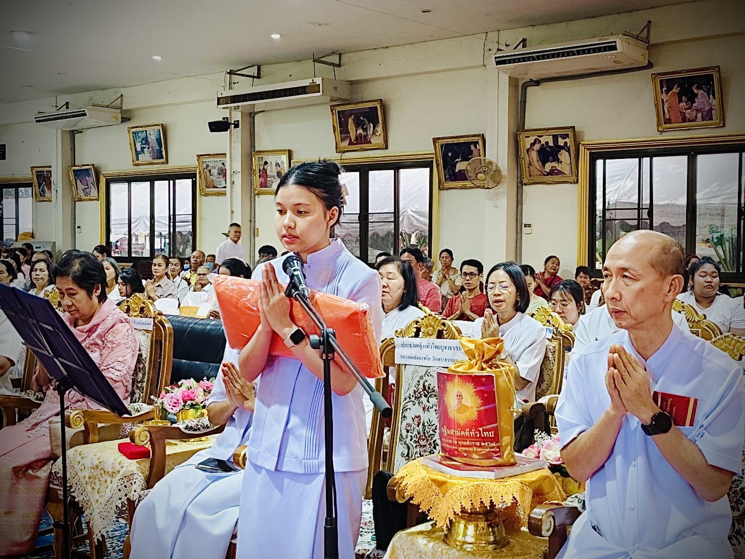 ภาพร่วมพิธีกรรมวัดพรหมธรรมนิมิต