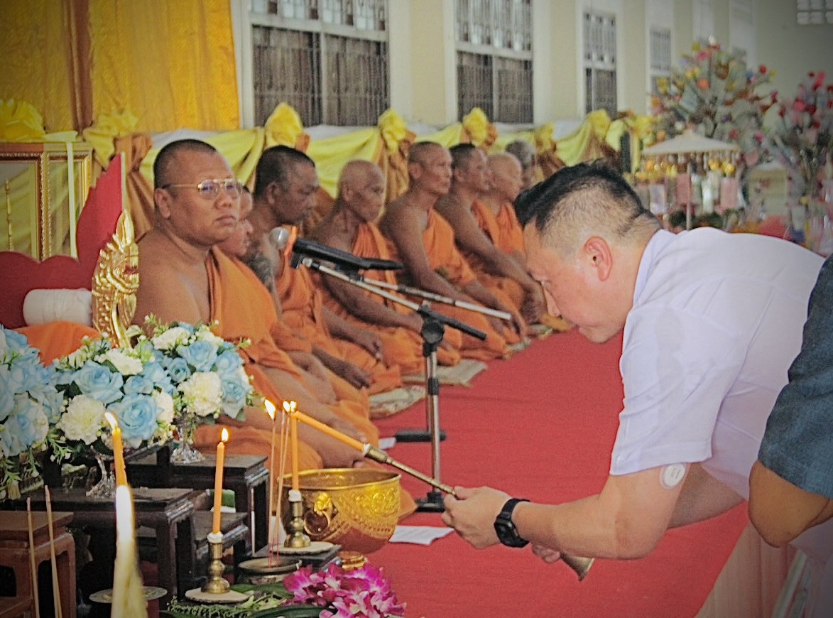 ภาพร่วมพิธีกรรมวัดรางบัว