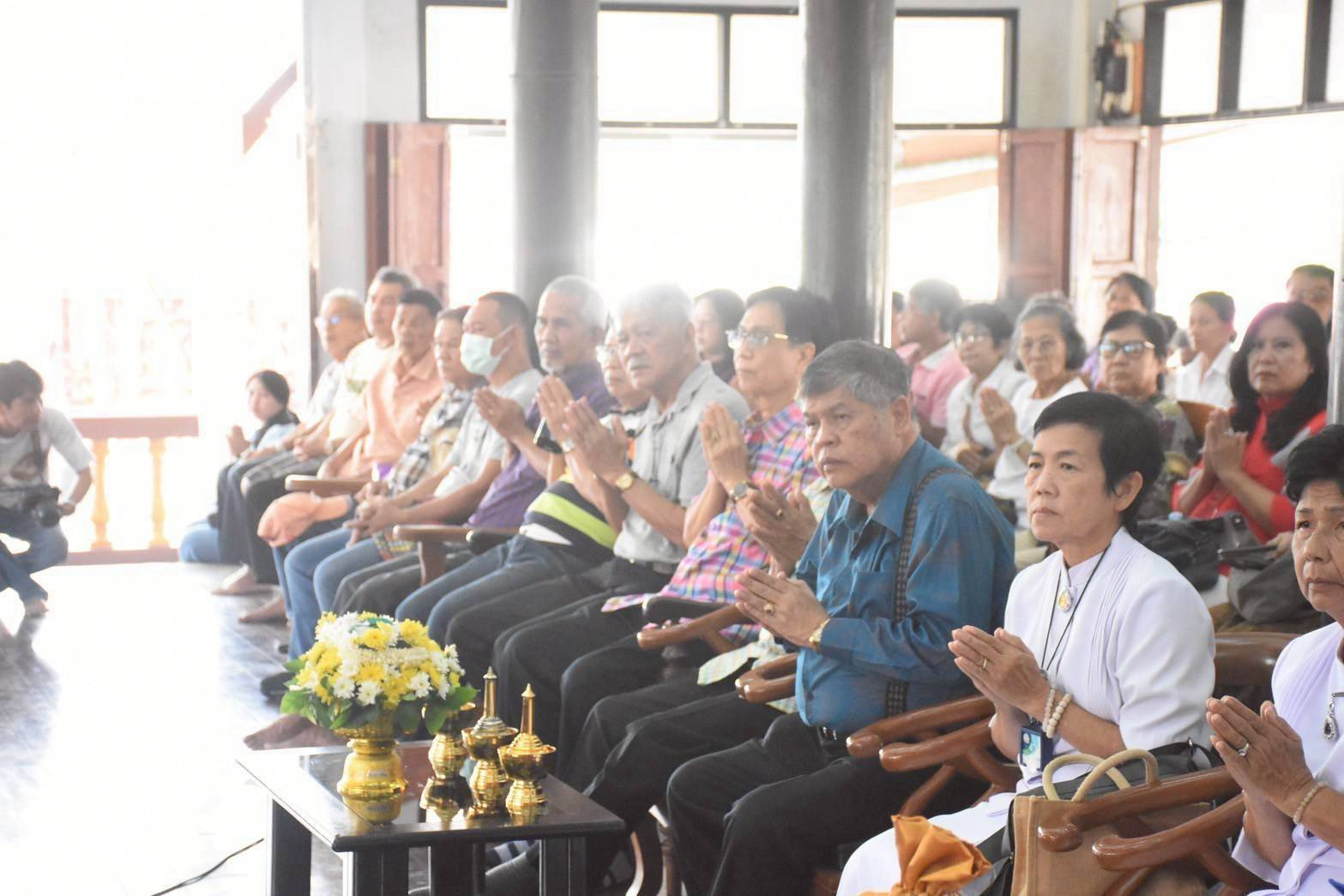 ภาพร่วมพิธีกรรมวัดบางวันทอง