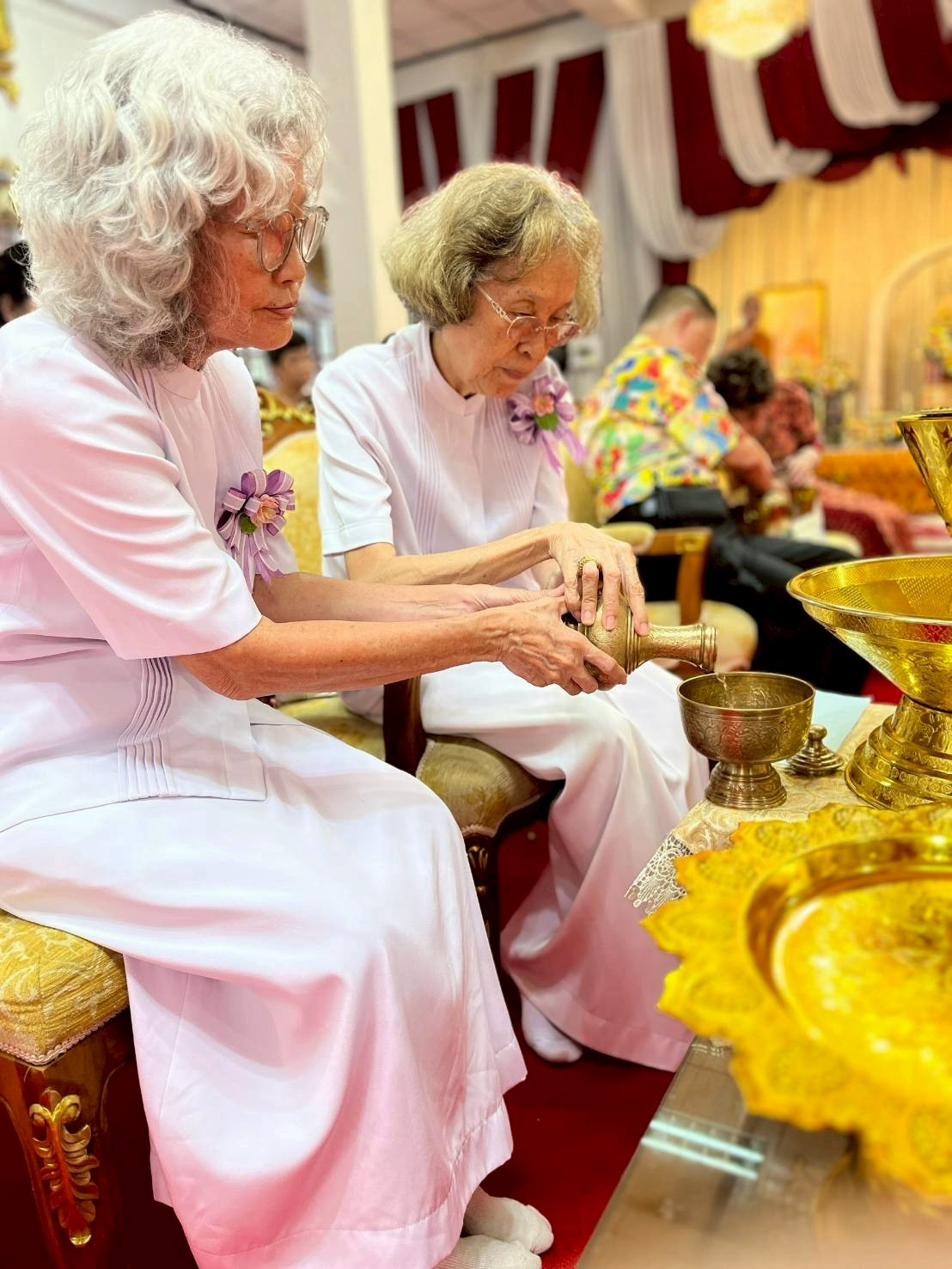 ภาพร่วมพิธีกรรมวัดภุมรินทร์กุฎีทอง