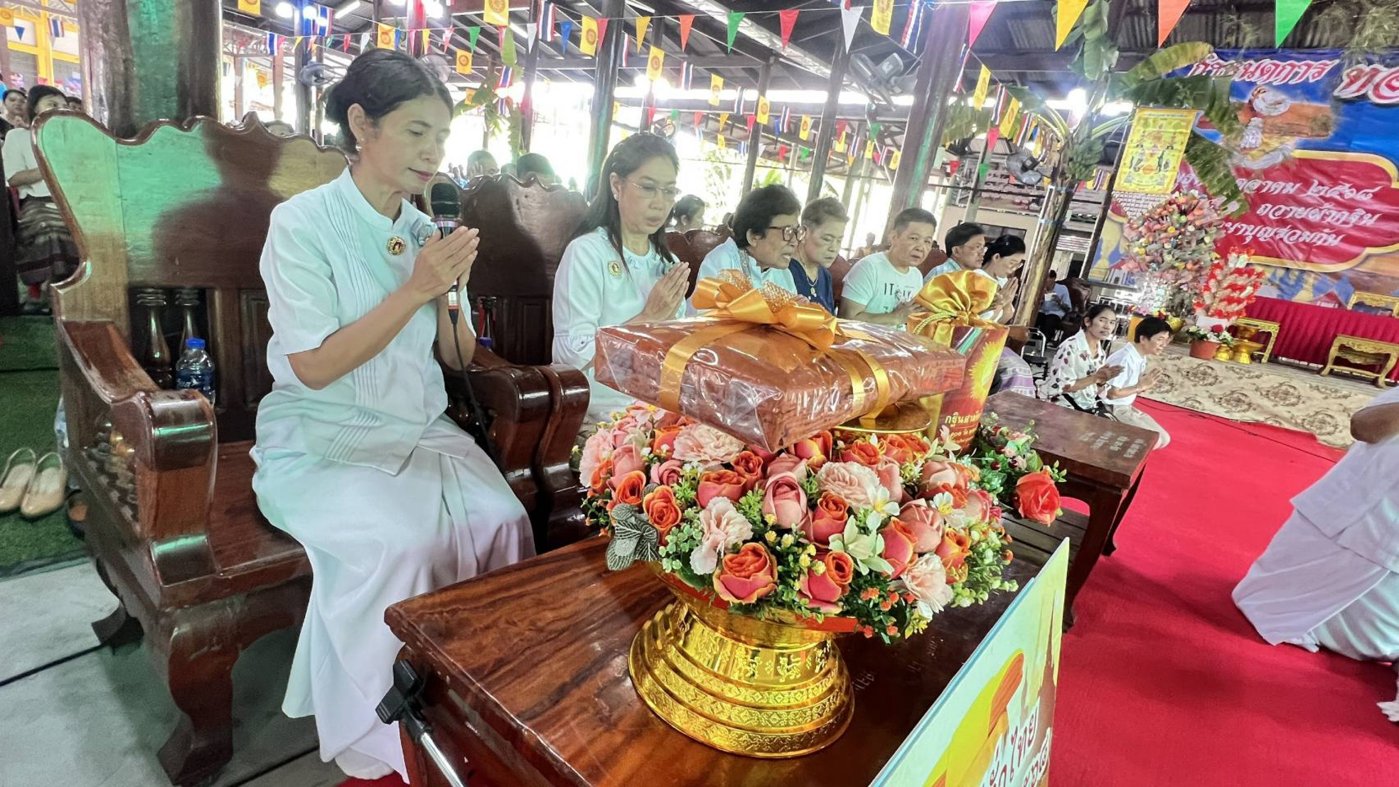 ภาพร่วมพิธีกรรมวัดพรหมคุณาราม