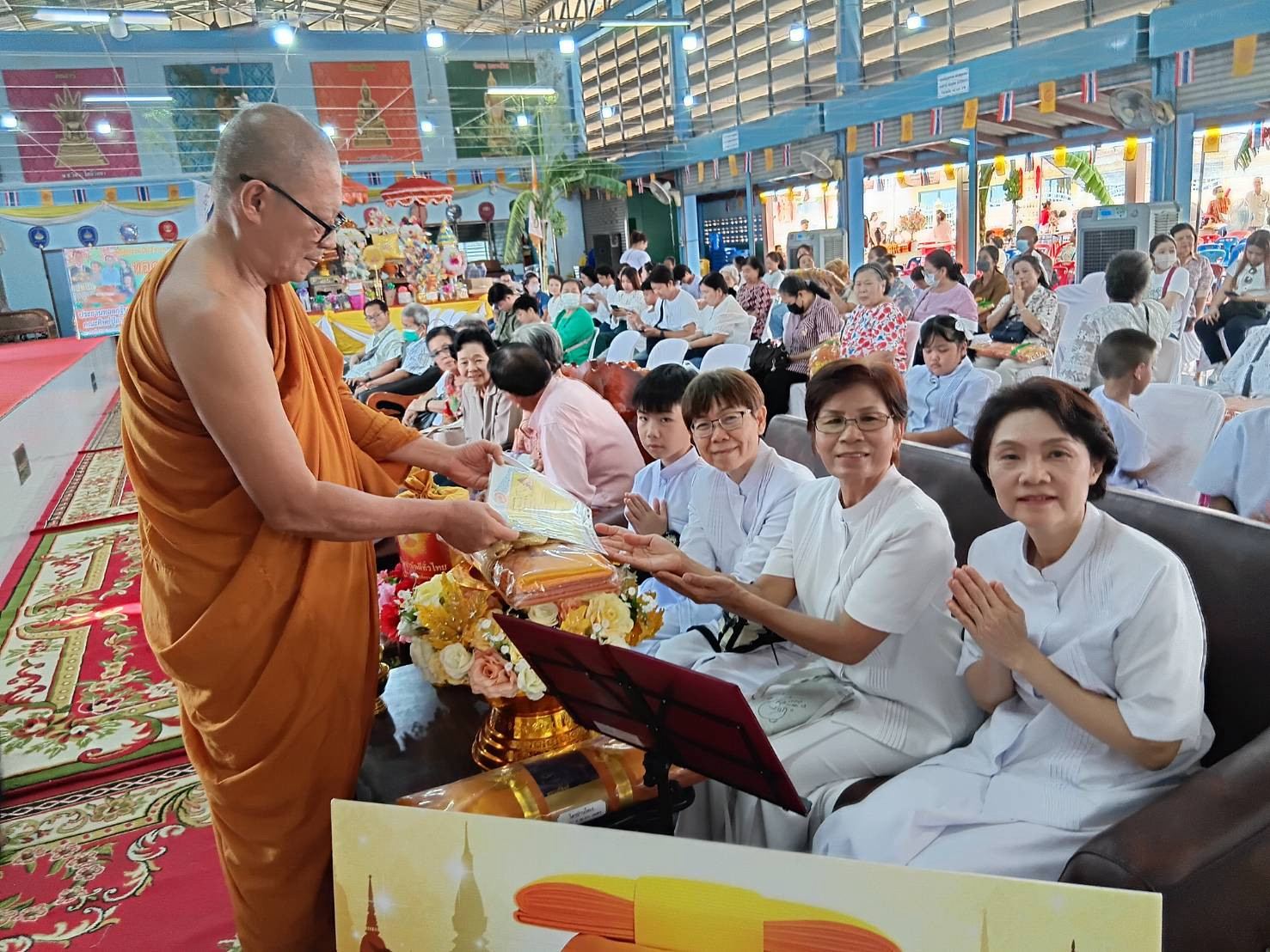 ภาพร่วมพิธีกรรมวัดเกษตรพันธาราม