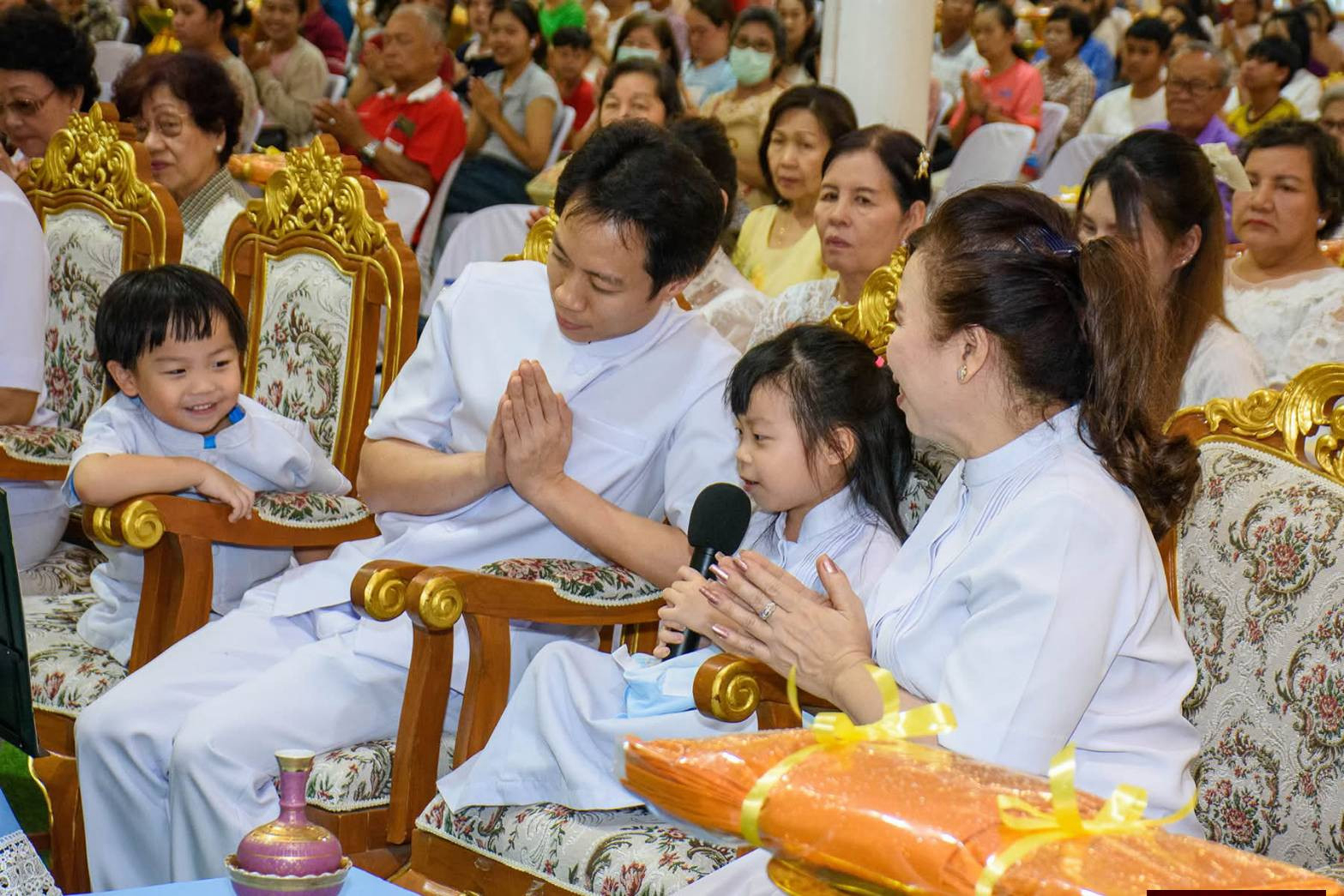 ภาพร่วมพิธีกรรมวัดหลักสี่ราษฎร์สโมสร