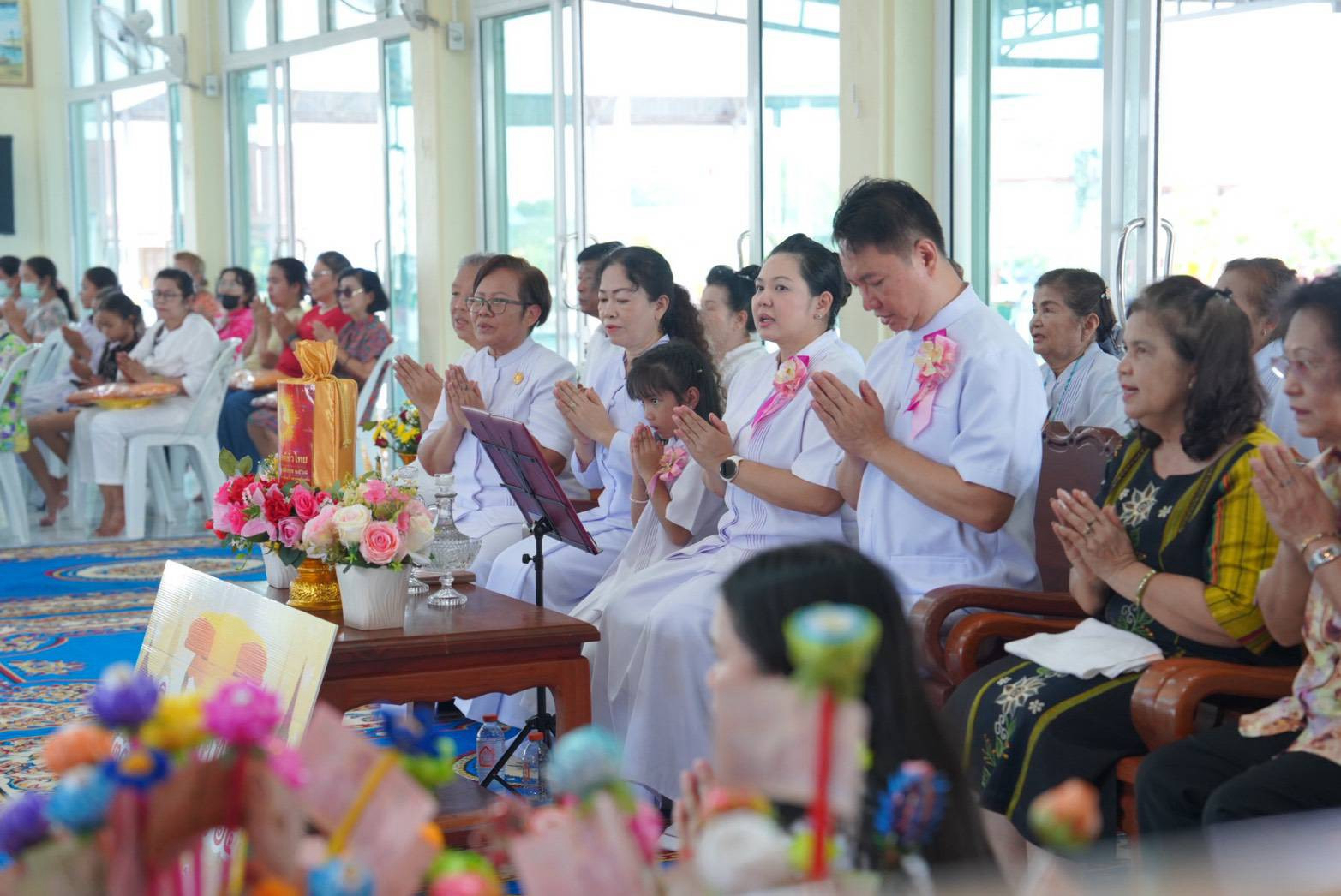 ภาพร่วมพิธีกรรมวัดราษฎร์ธรรมาราม