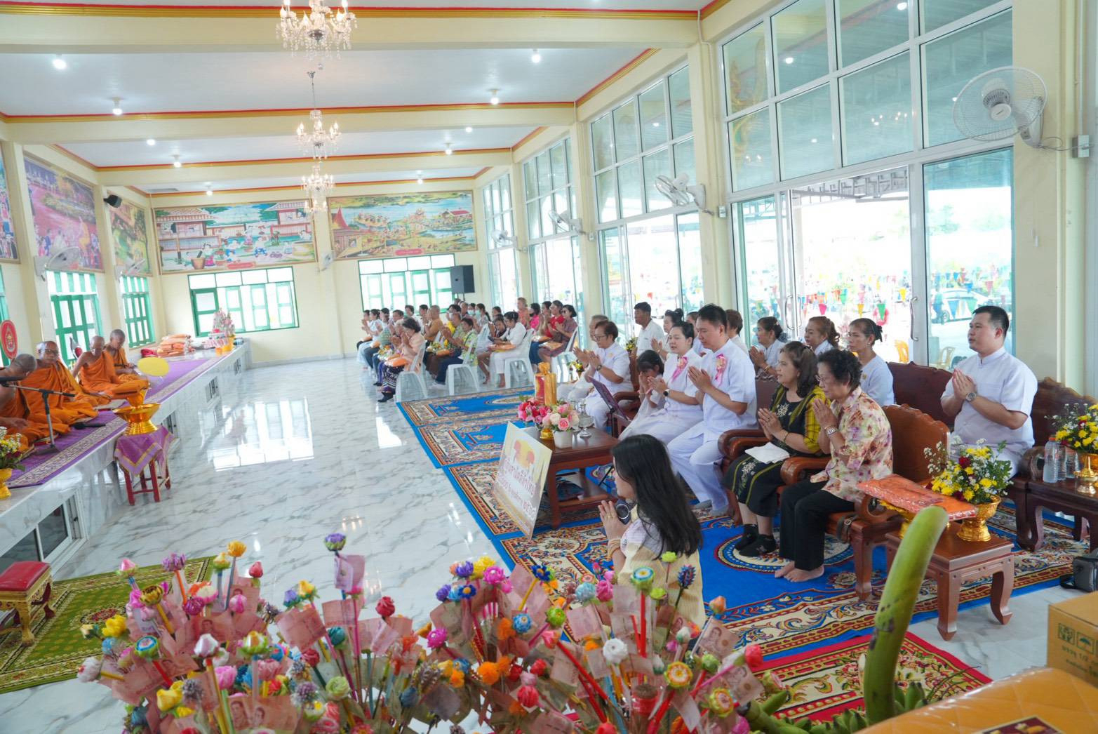 ภาพร่วมพิธีกรรมวัดราษฎร์ธรรมาราม