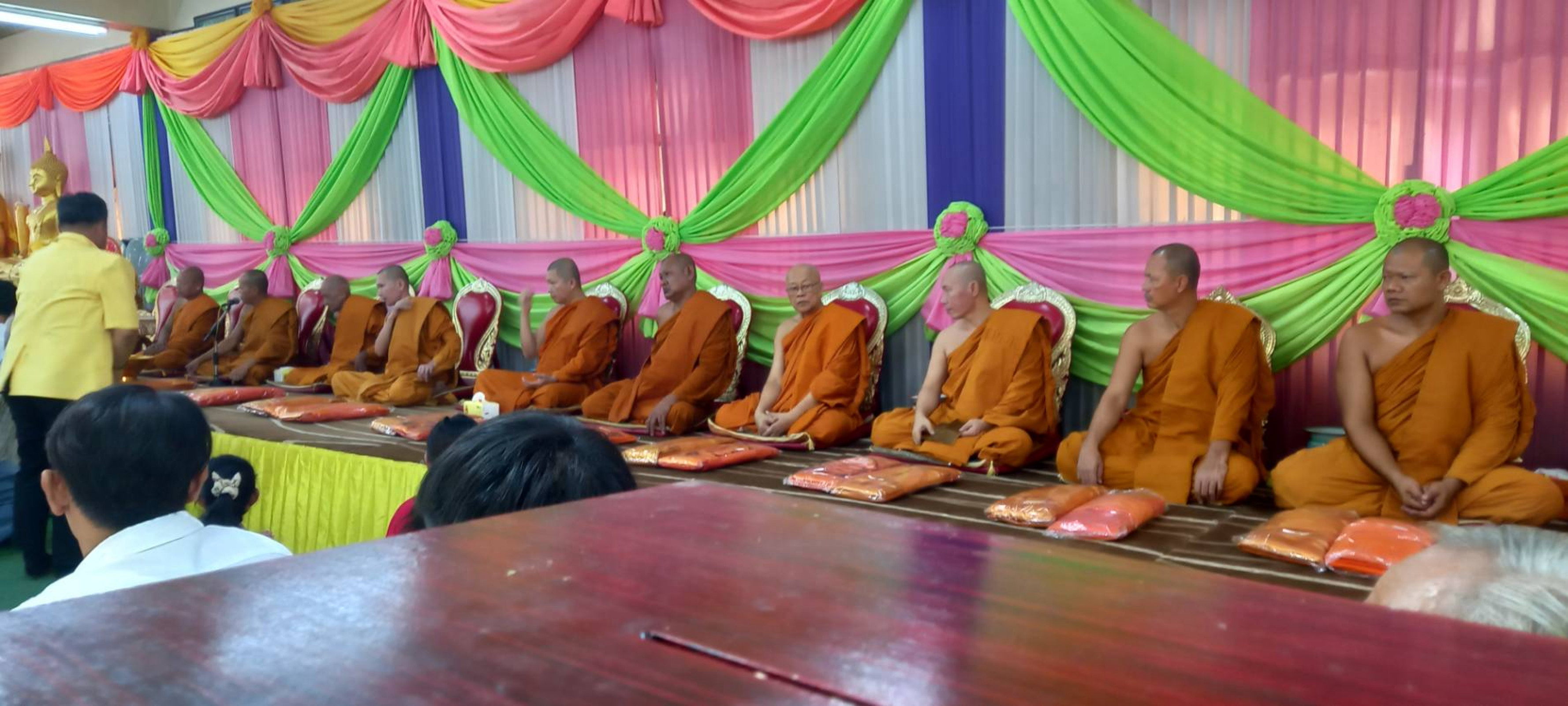 ภาพร่วมพิธีกรรมวัดบางกระเจ้า