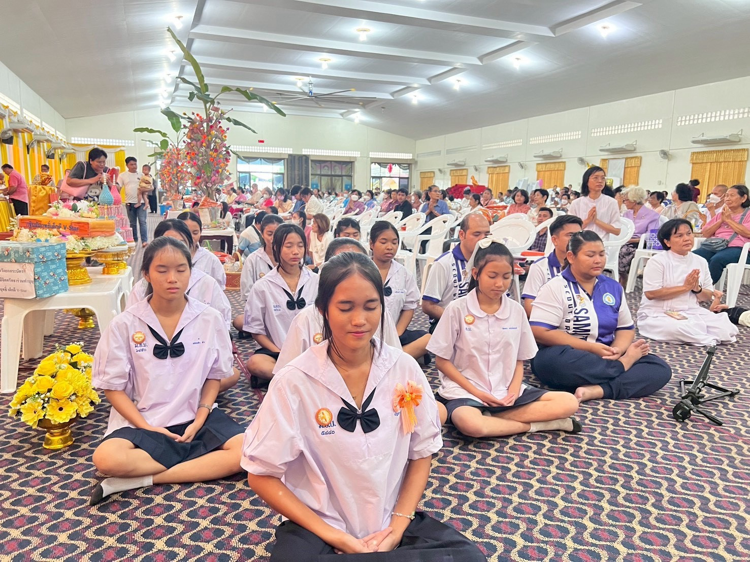 ภาพร่วมพิธีกรรมวัดยกกระบัตร