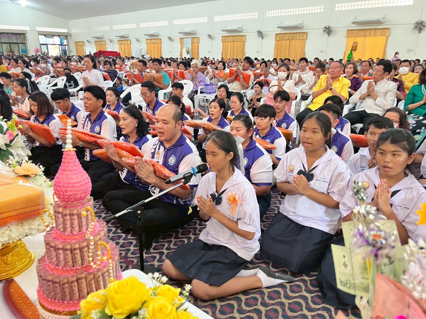 ภาพร่วมพิธีกรรมวัดยกกระบัตร