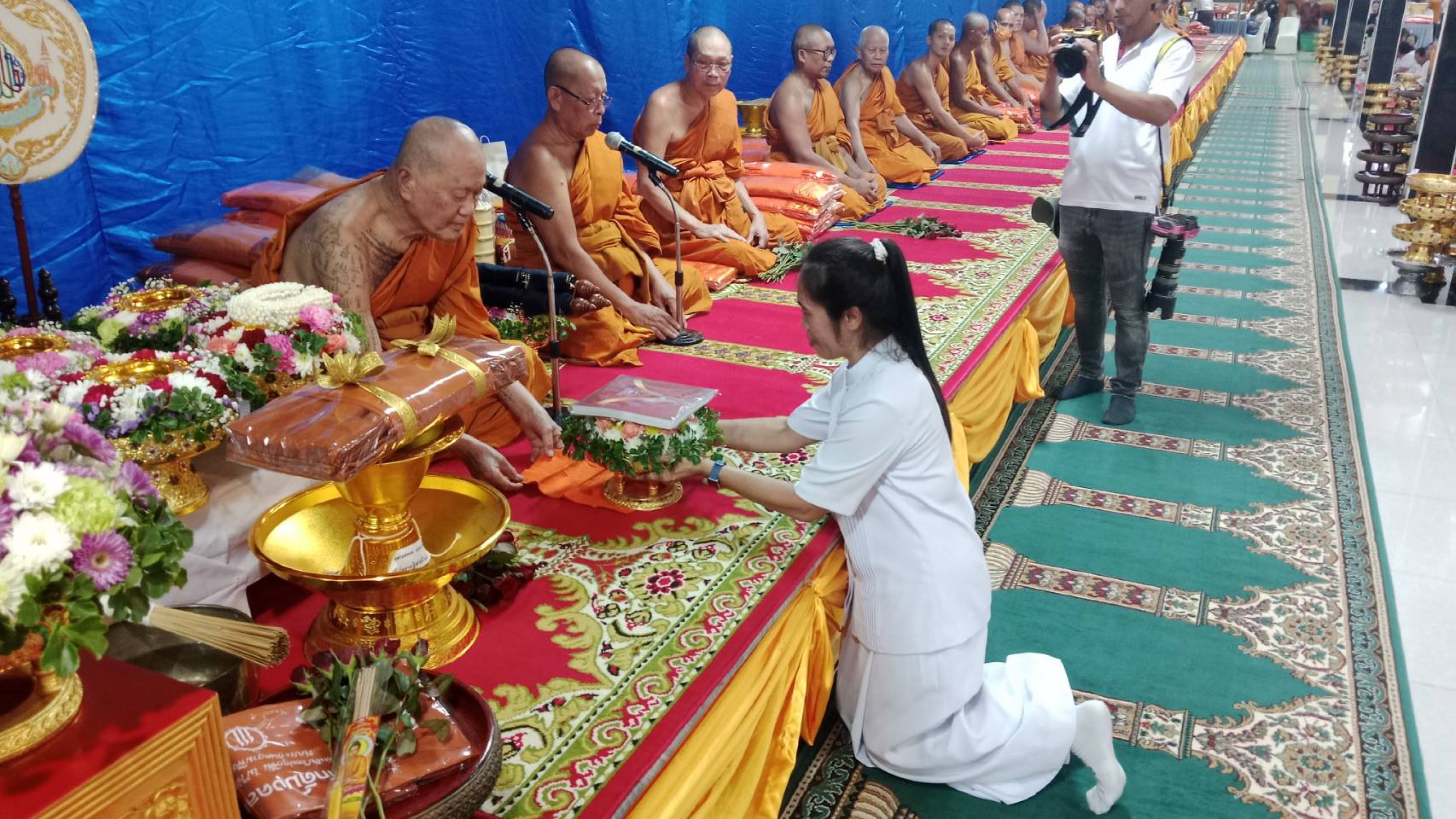 ภาพร่วมพิธีกรรมวัดฟุ้งประชาธรรมาราม