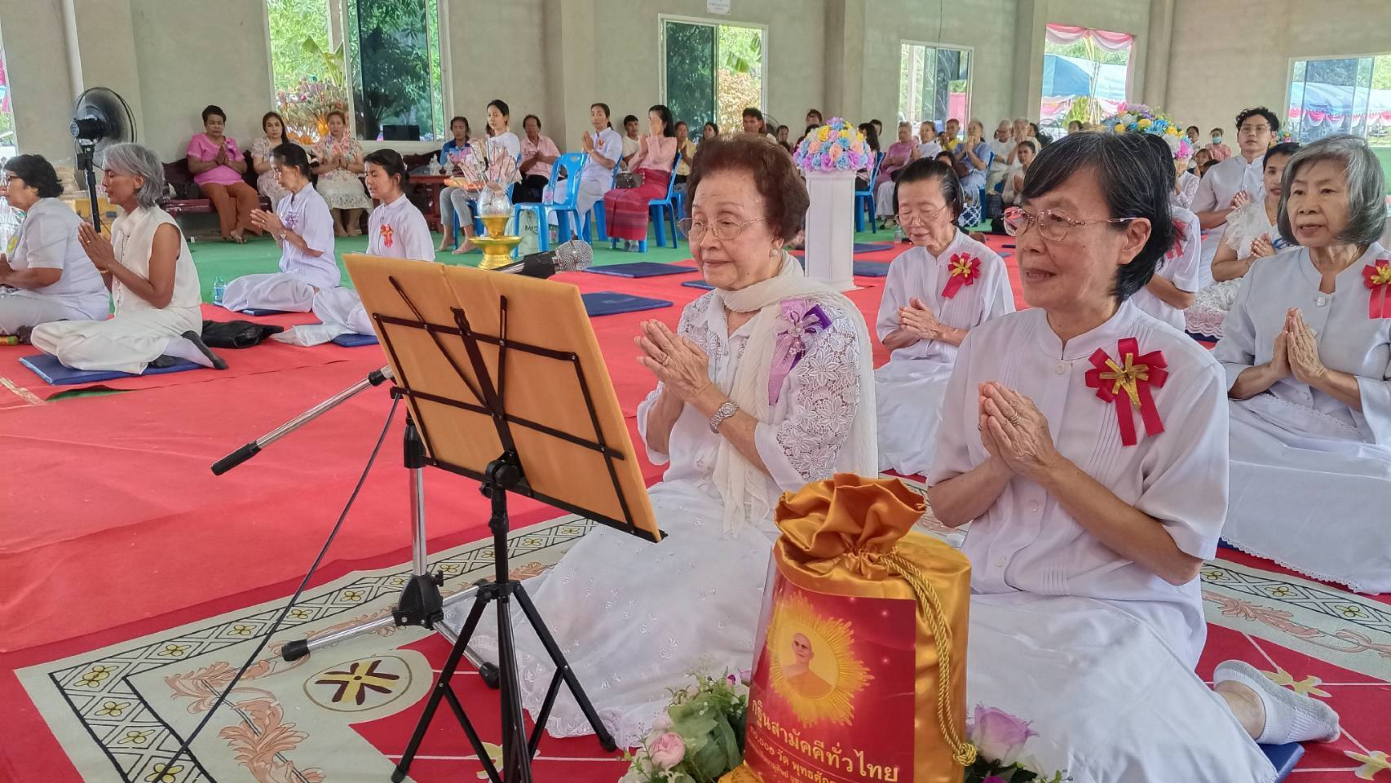 ภาพกล่าวคำถวายกฐินศูนย์อบรมหัวหินแก้วศิลาธรรม