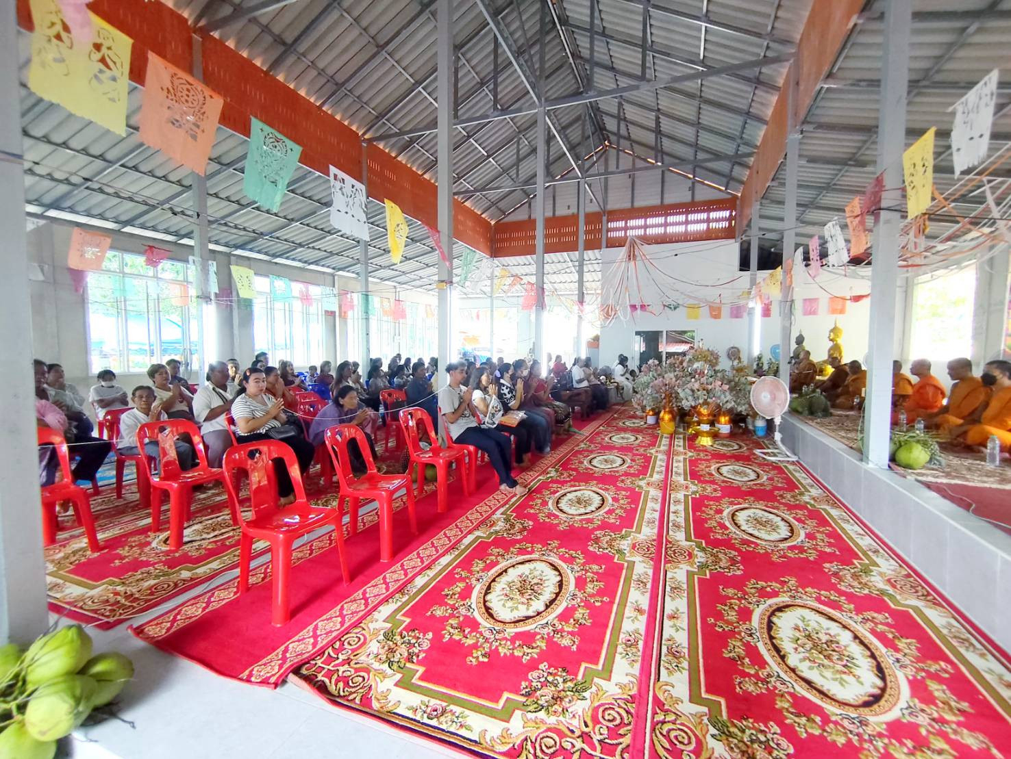 ภาพร่วมพิธีกรรมสำนักสงฆ์ศรีสุขโชติการาม