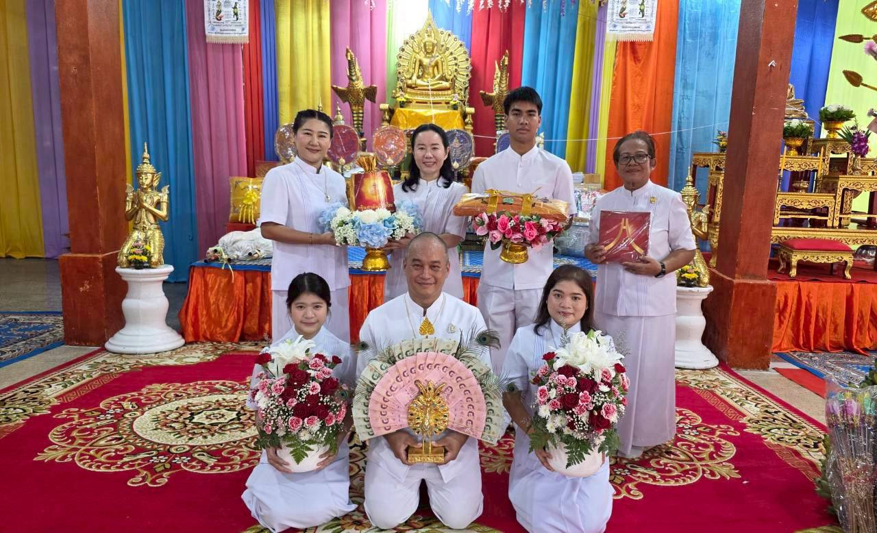 ภาพร่วมพิธีกรรมวัดน้อยนางหงษ์