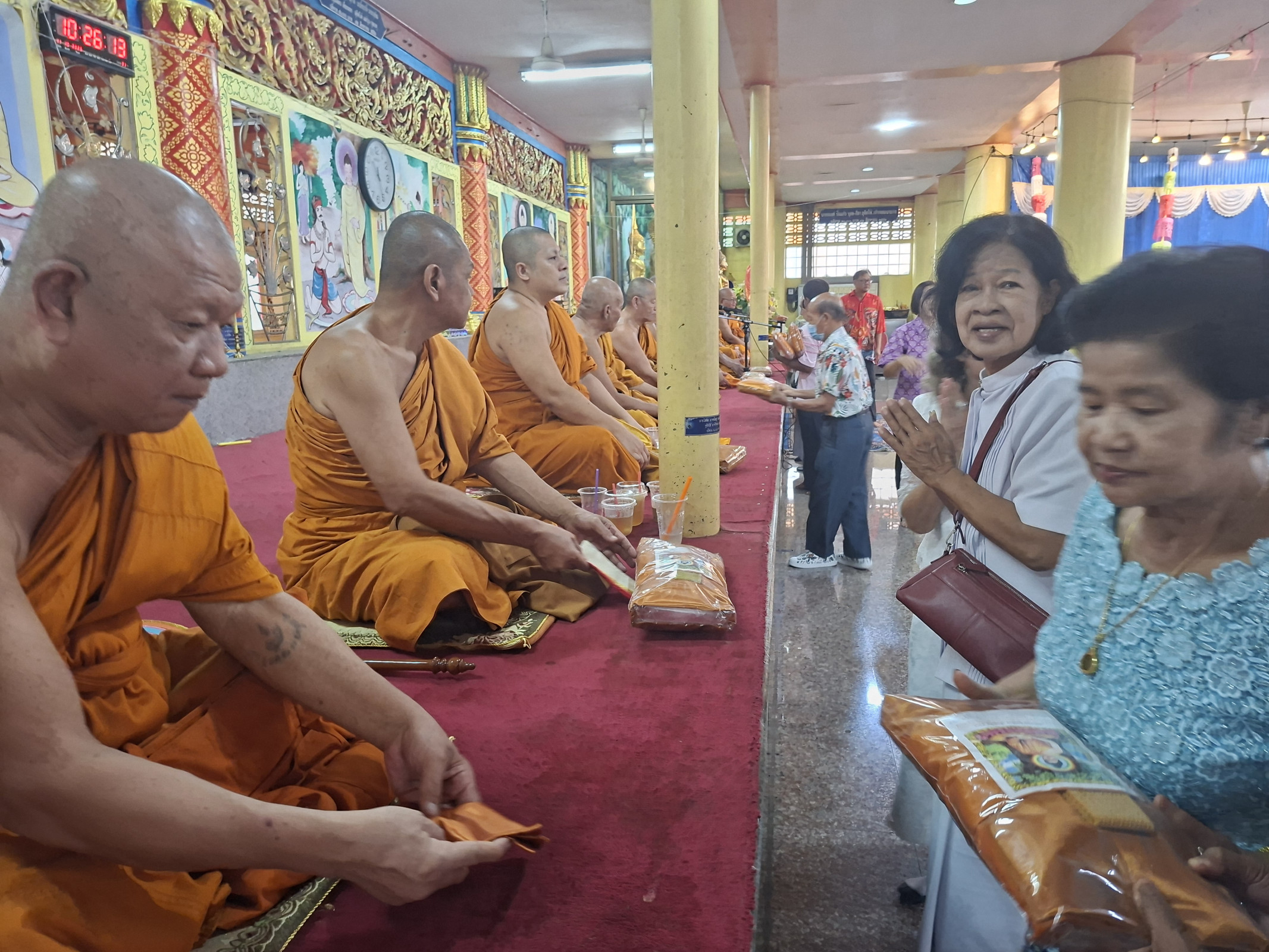 ภาพร่วมพิธีกรรมวัดไชนาวาส