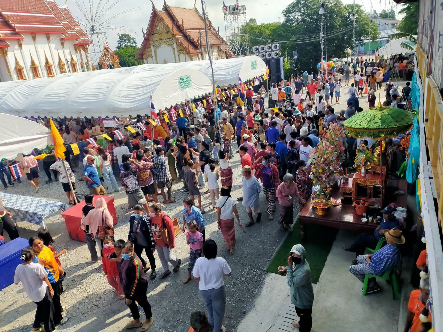 ภาพร่วมพิธีกรรมวัดทองประดิษฐ์
