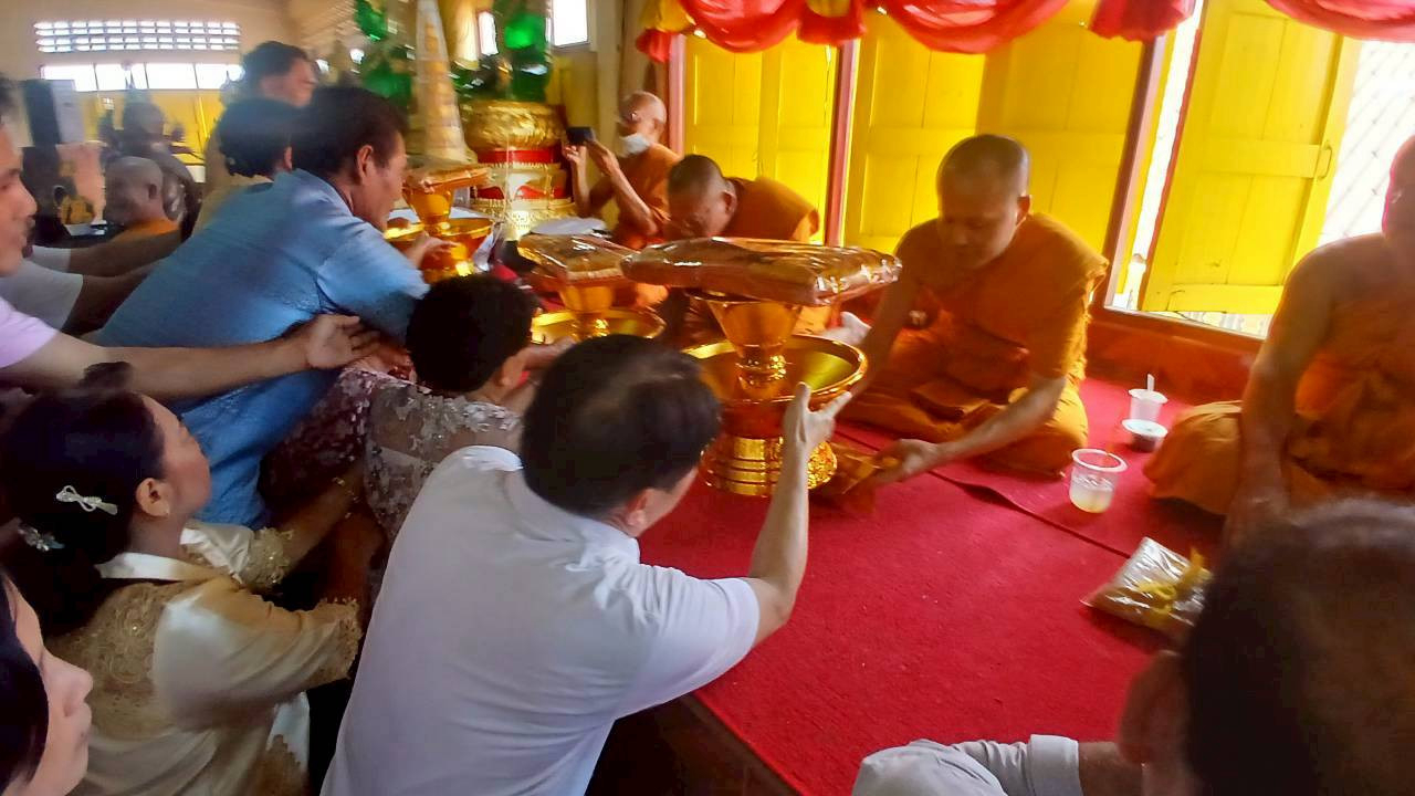 ภาพร่วมพิธีกรรมวัดสำเภาทอง