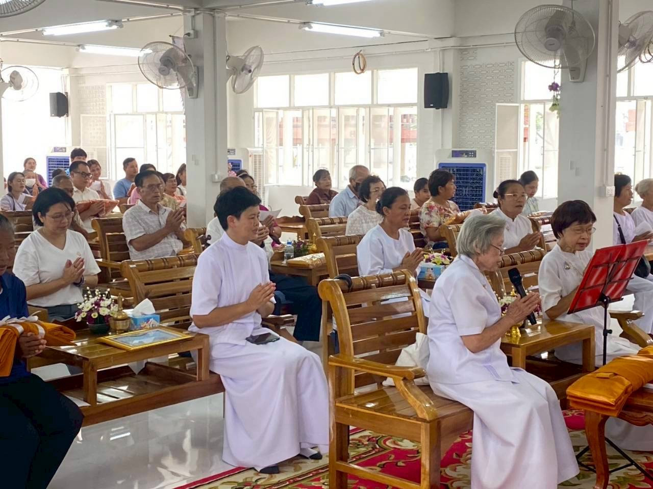 ภาพร่วมพิธีกรรมวัดห้วยเจริญ