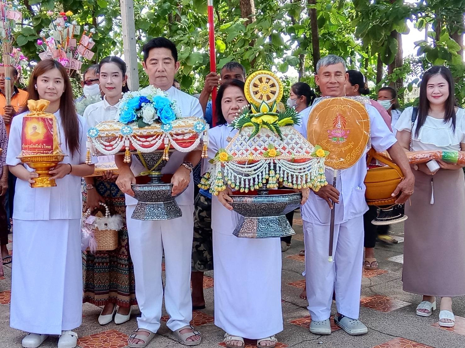 ภาพร่วมพิธีกรรมวัดทุ่งคอก
