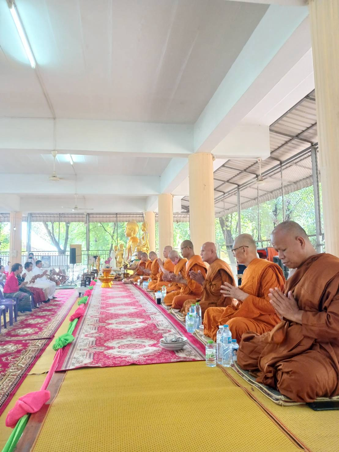 ภาพร่วมพิธีกรรมวัดวิปัสสนาดงเย็น