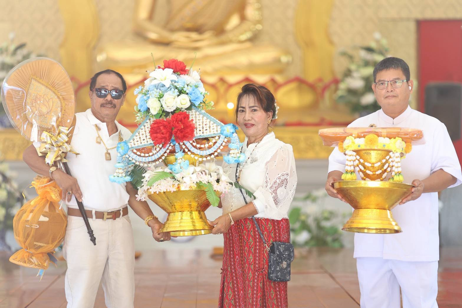 ภาพร่วมพิธีกรรมวัดวิปัสสนาดงเย็น