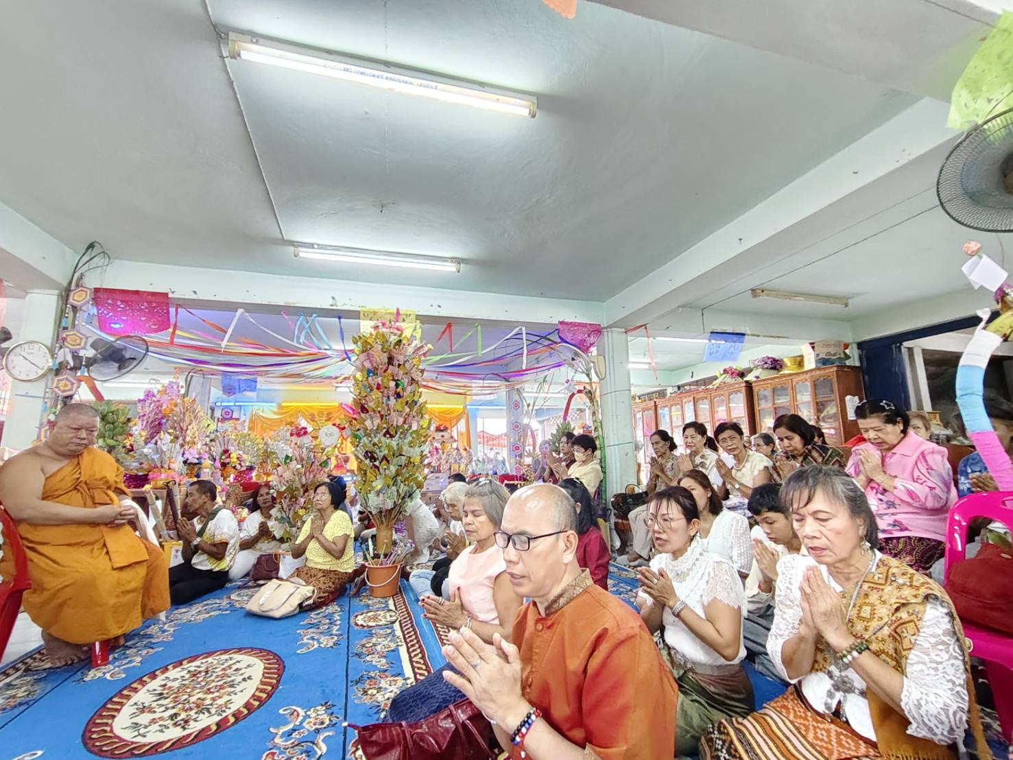 ภาพร่วมพิธีกรรมวัดหนองกะมาน