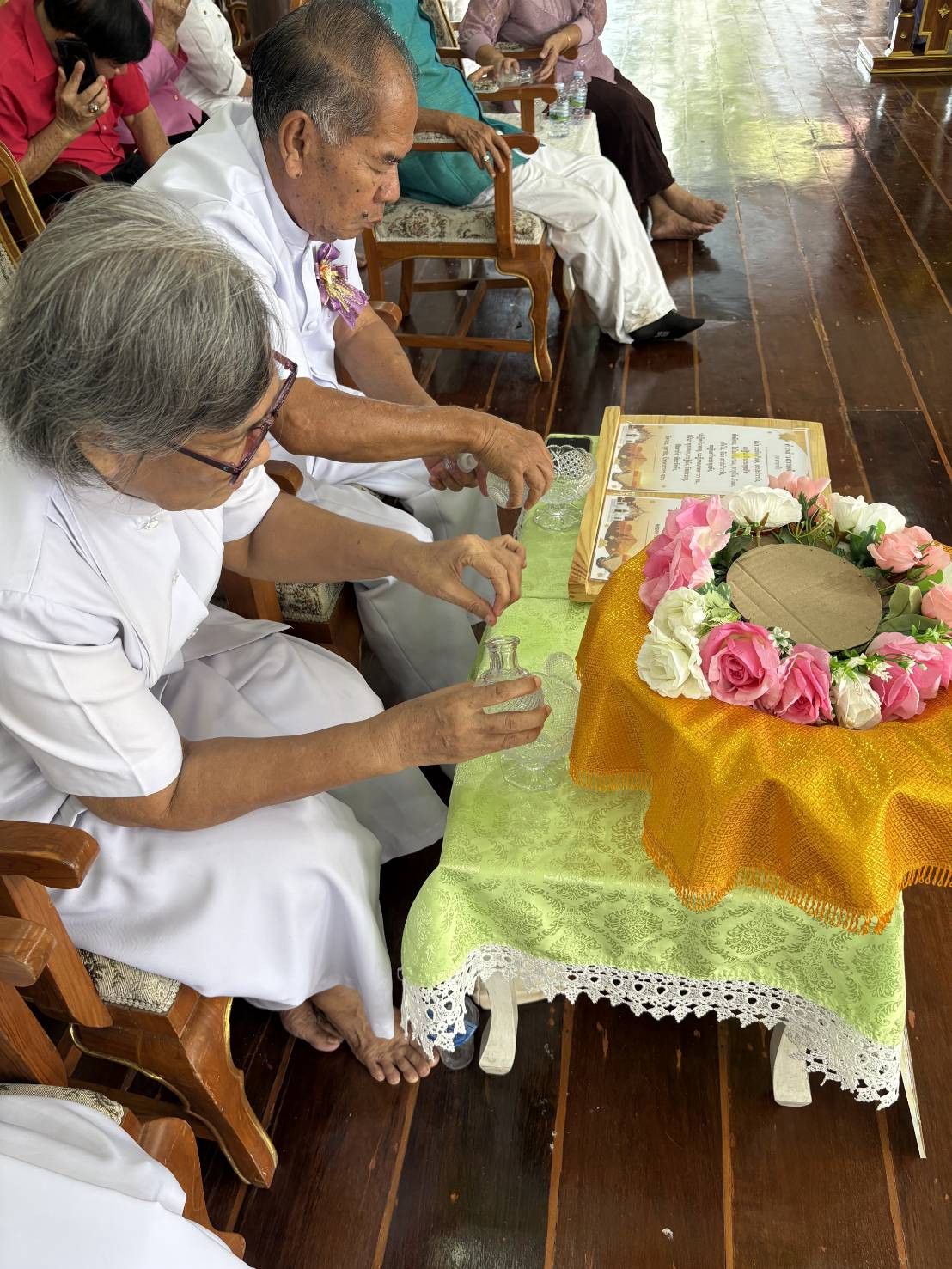 ภาพร่วมพิธีกรรมวัดคลองขอม