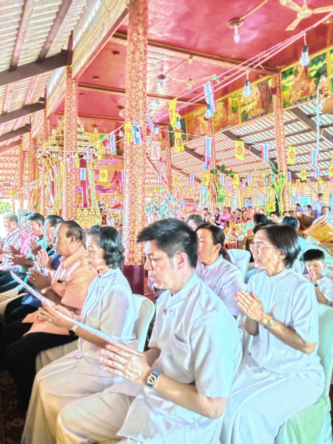 ภาพร่วมพิธีกรรมวัดศาลาท่าทราย