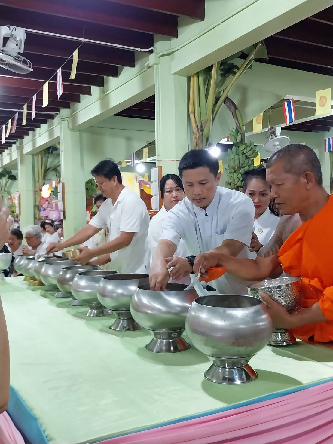 ภาพร่วมพิธีกรรมวัดชีธาราม