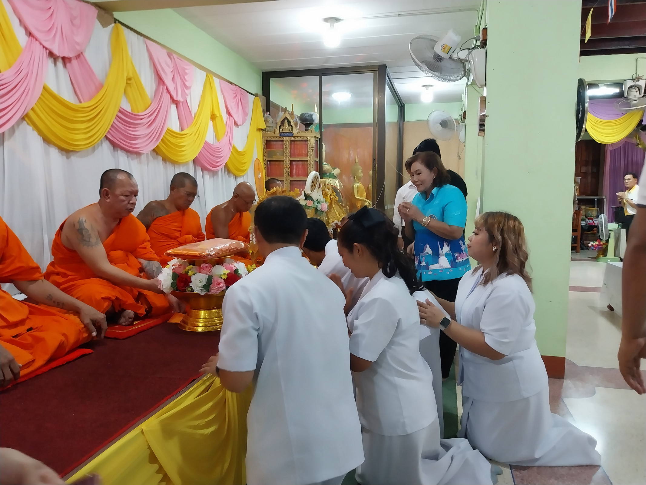 ภาพร่วมพิธีกรรมวัดชีธาราม