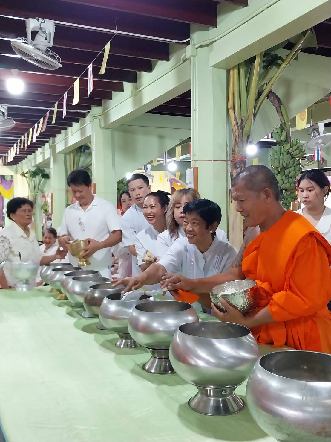 ภาพร่วมพิธีกรรมวัดชีธาราม