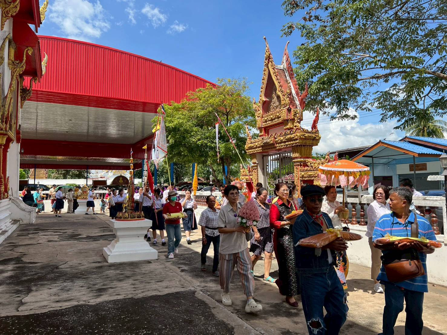 ภาพร่วมพิธีกรรมวัดดอนไร่