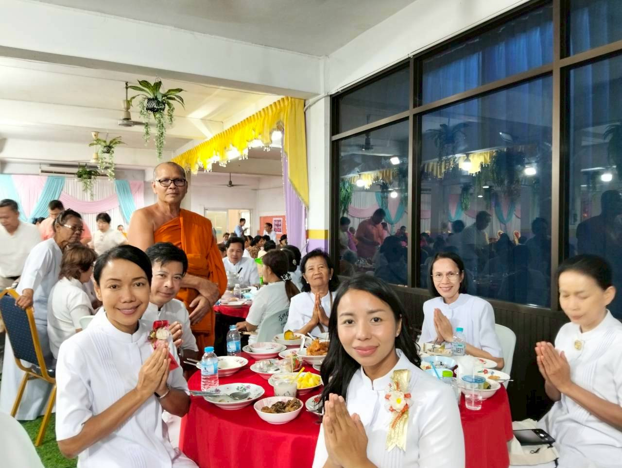 ภาพร่วมพิธีกรรมวัดกุ่มโคก