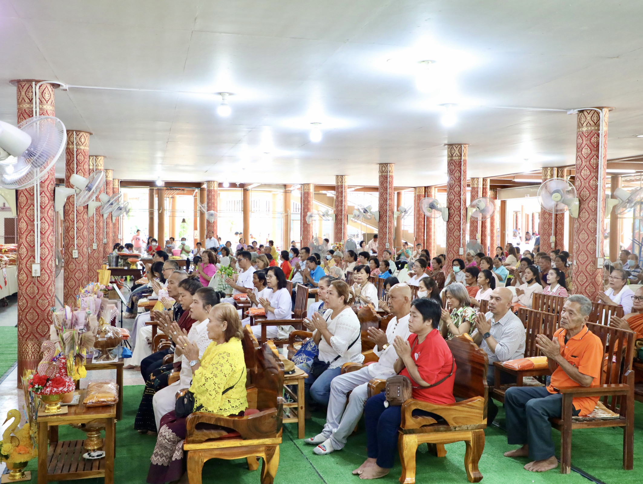 ภาพร่วมพิธีกรรมวัดปู่เจ้า