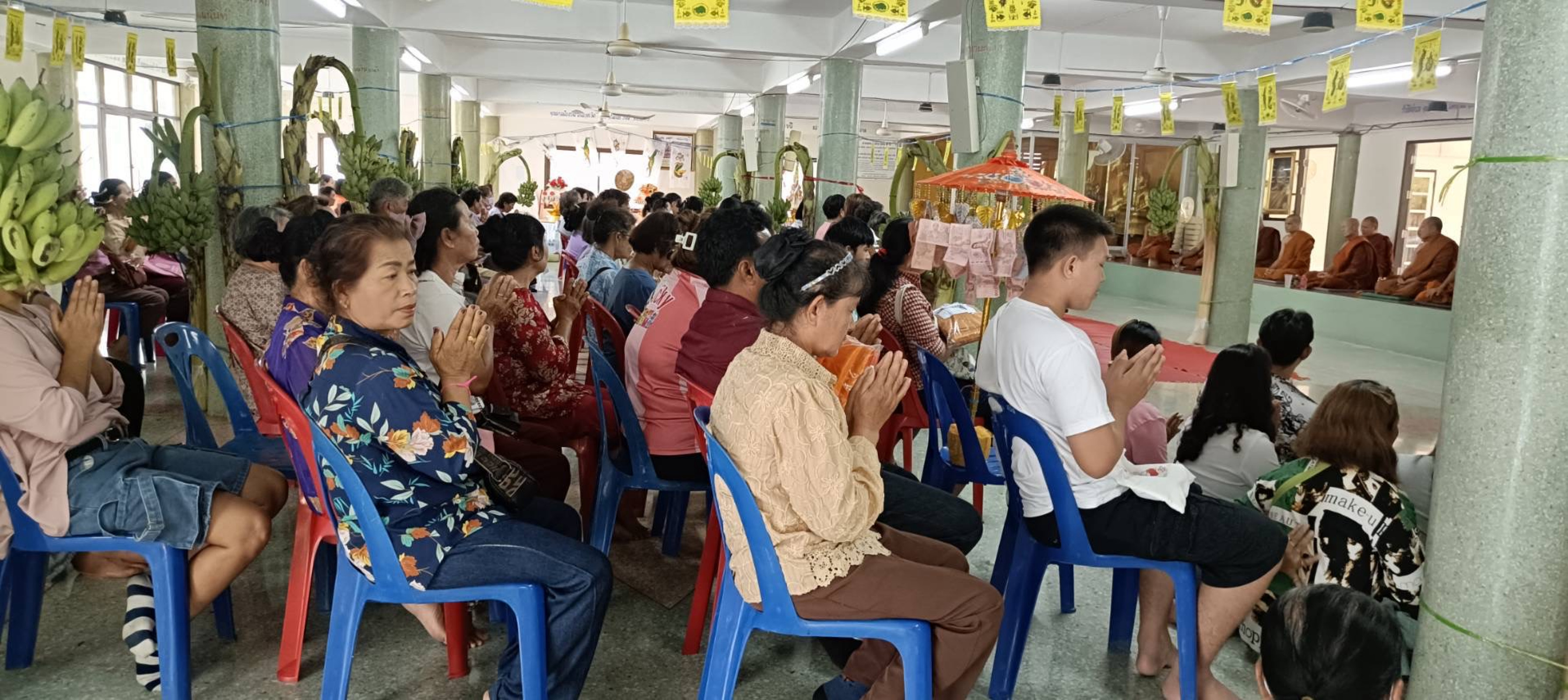 ภาพร่วมพิธีกรรมวัดกองเงินเชตะวัน