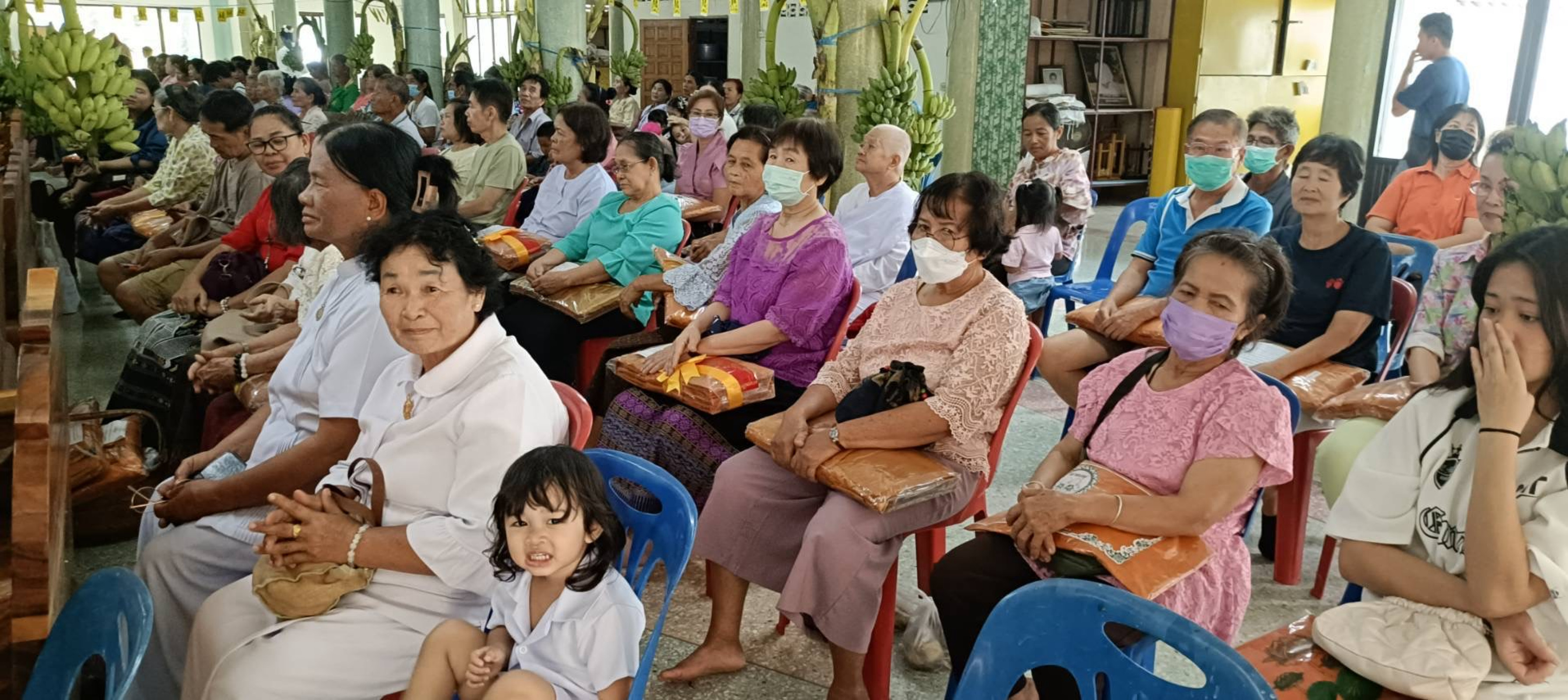 ภาพร่วมพิธีกรรมวัดกองเงินเชตะวัน