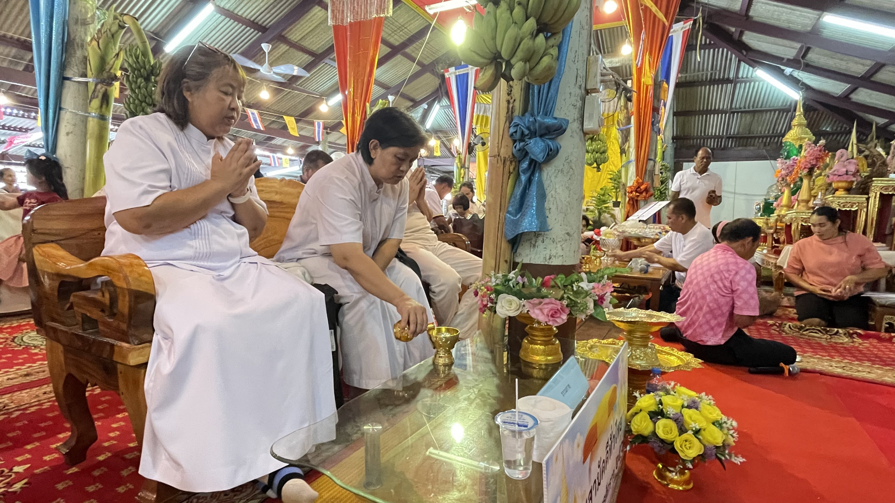 ภาพร่วมพิธีกรรมวัดทัพตาแทน