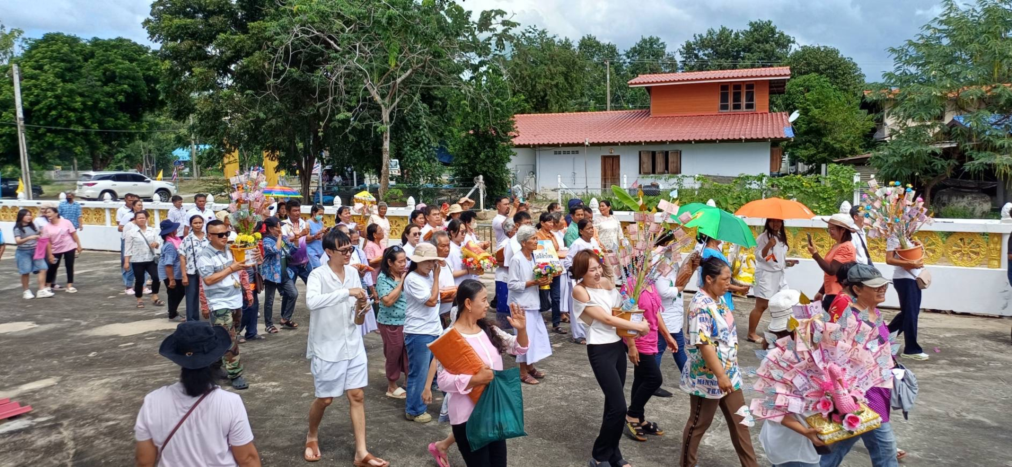ภาพร่วมพิธีกรรมวัดหนองพงษ์เจริญสุข