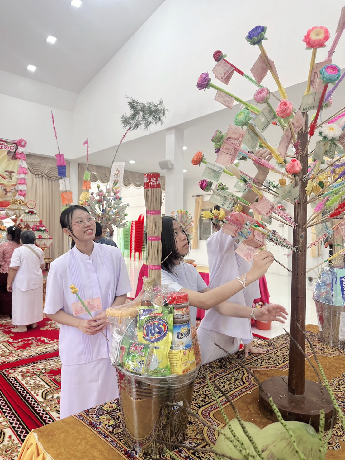 ภาพร่วมพิธีกรรมวัดนิเวศน์ปวราราม