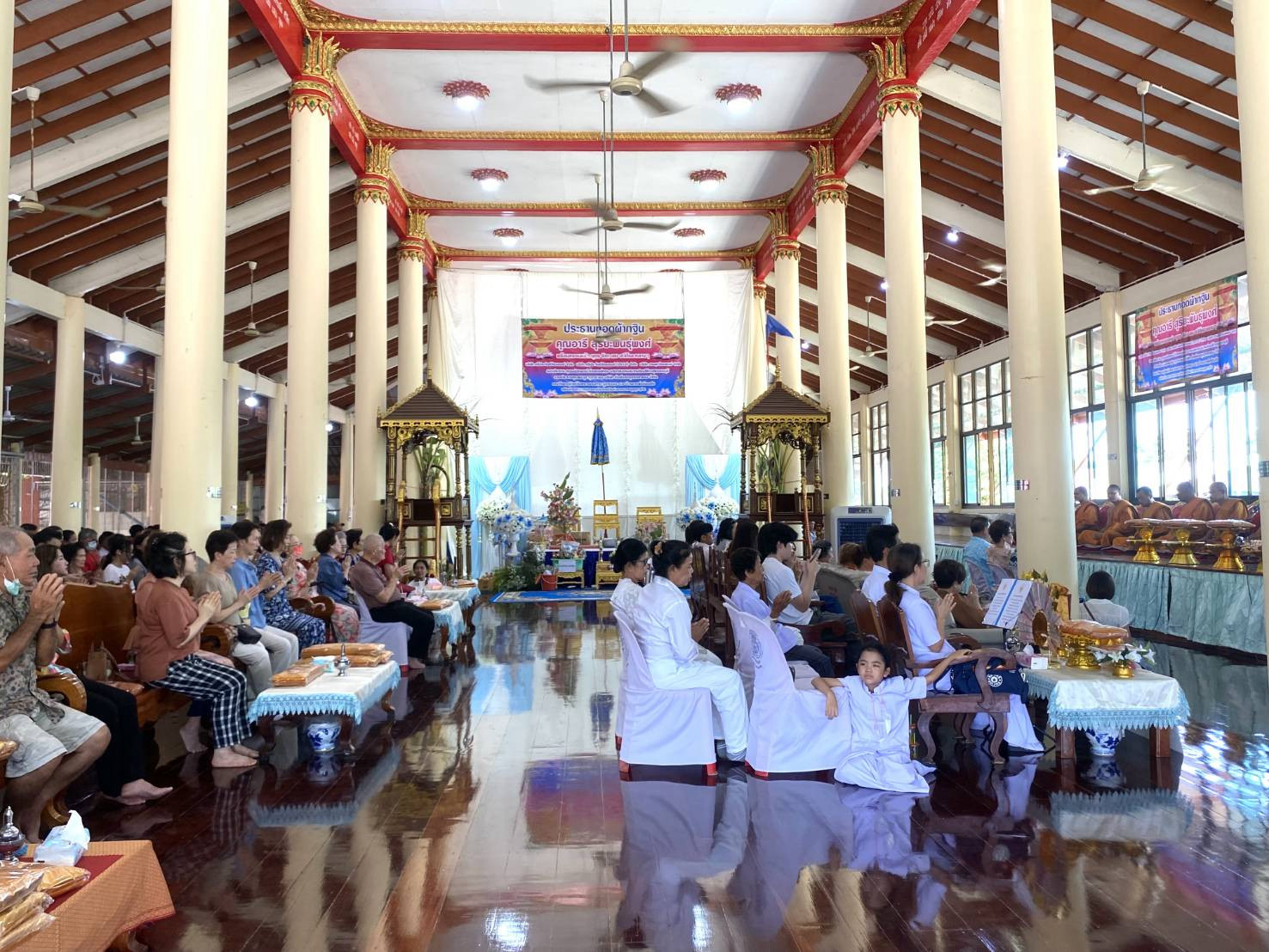 ภาพร่วมพิธีกรรมวัดศรีจันต์