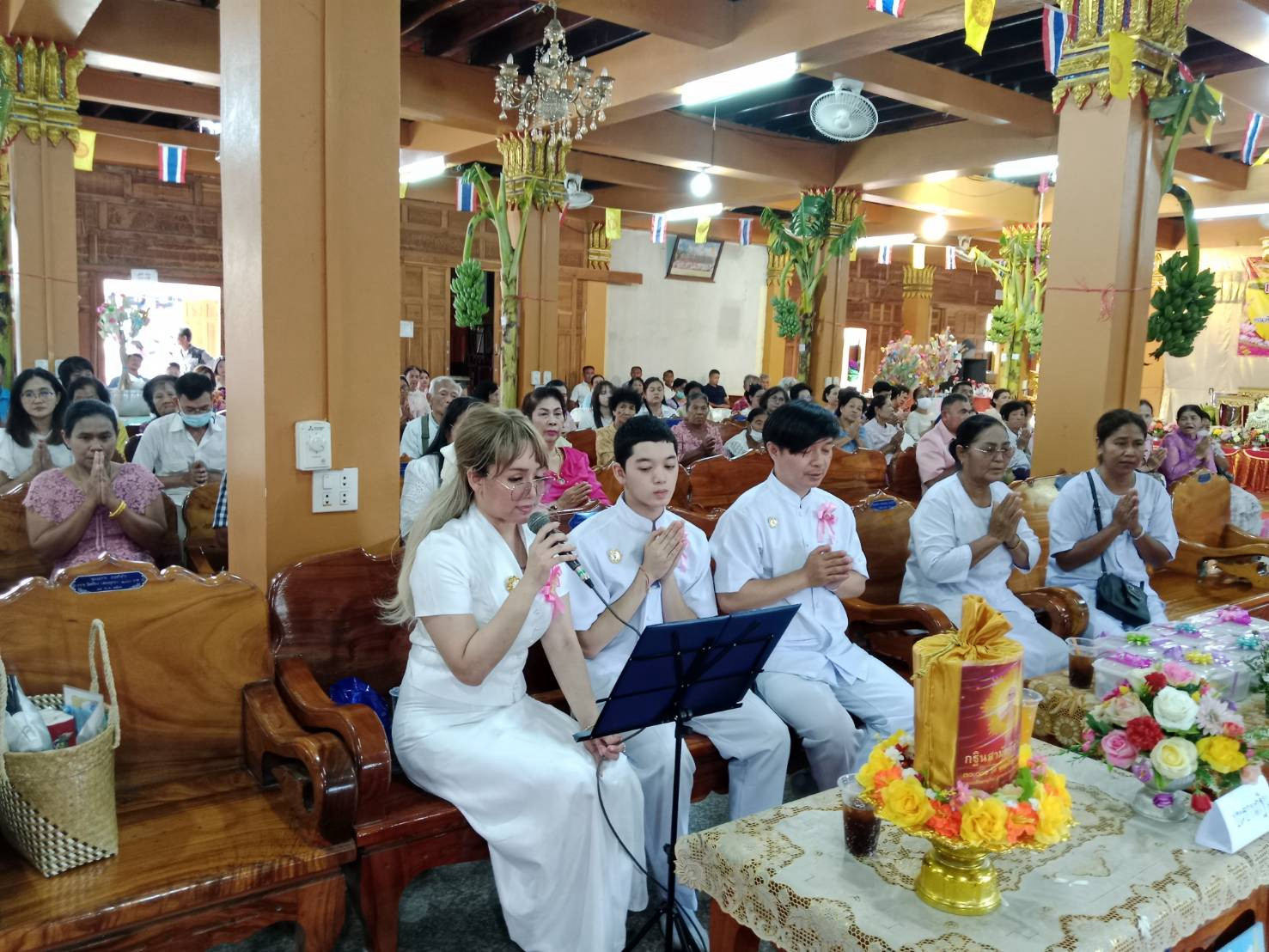 ภาพกล่าวคำถวายกฐินวัดศรีพร