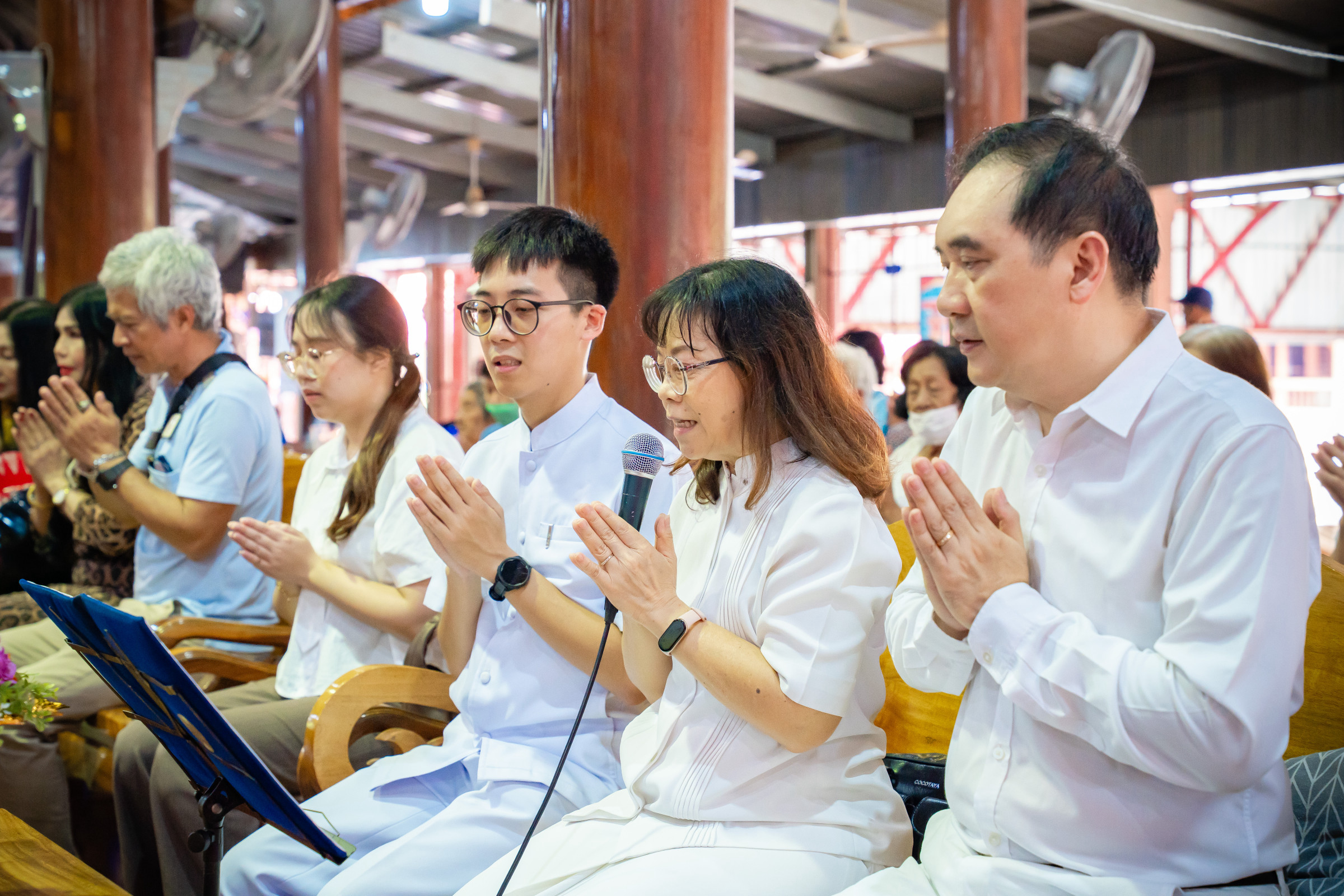 ภาพกล่าวคำถวายกฐินวัดน้อยชมภู่