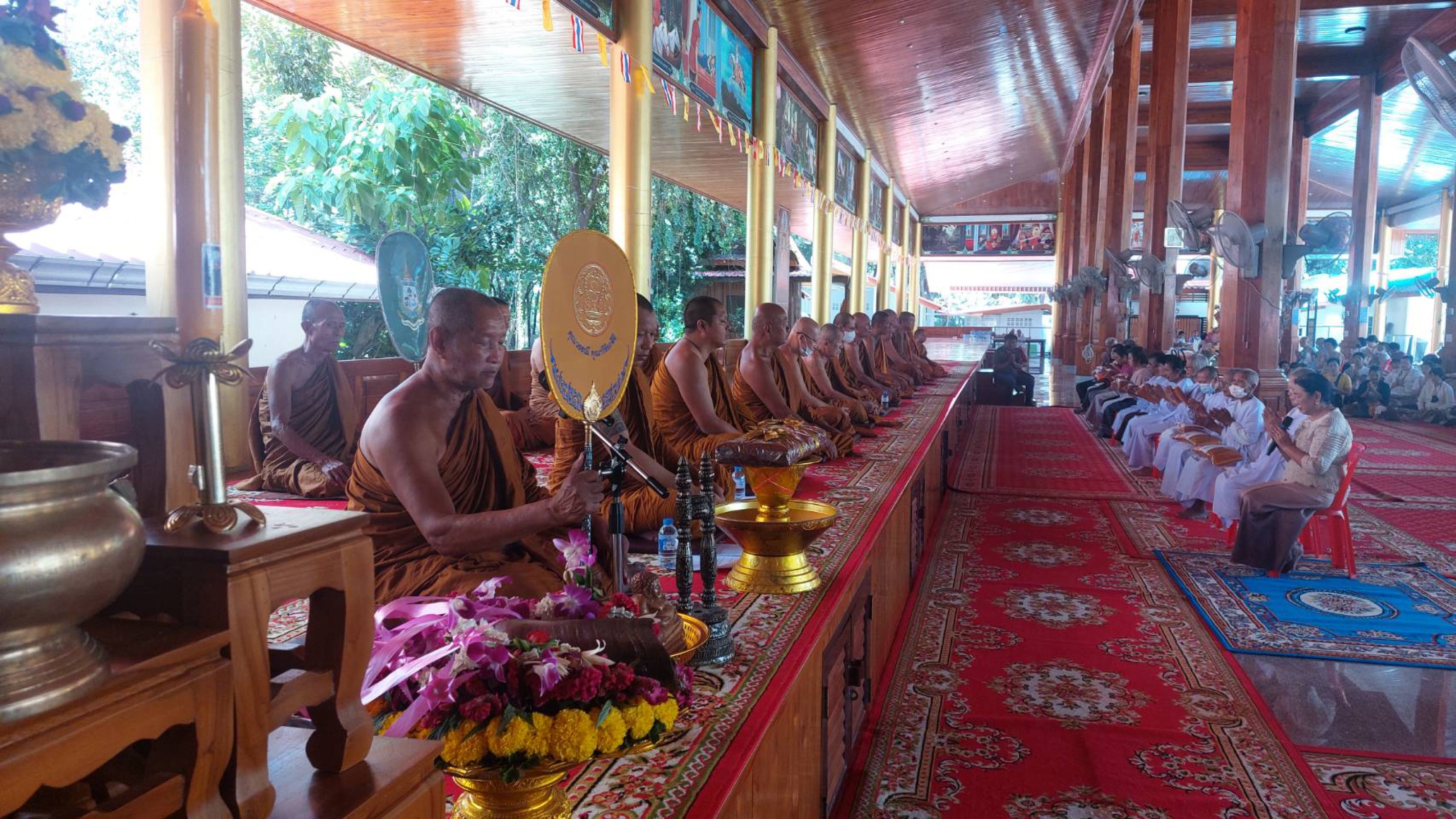 ภาพร่วมพิธีกรรมวัดสองเขต