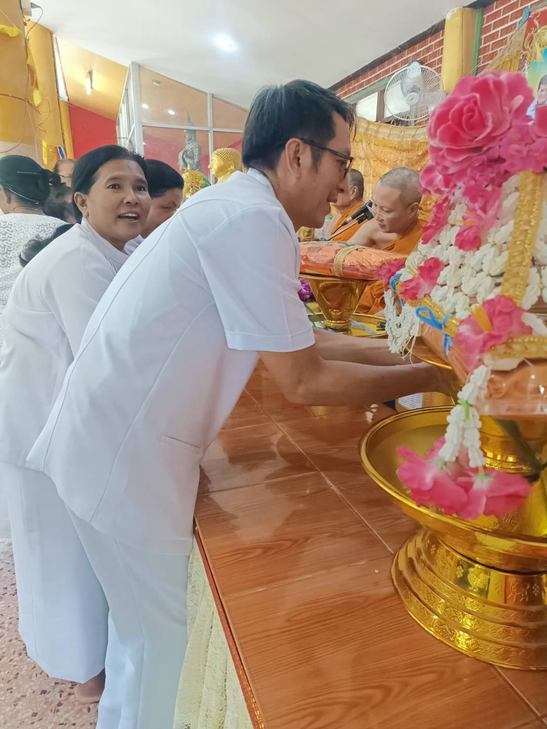 ภาพร่วมพิธีกรรมวัดเขากุฏิ