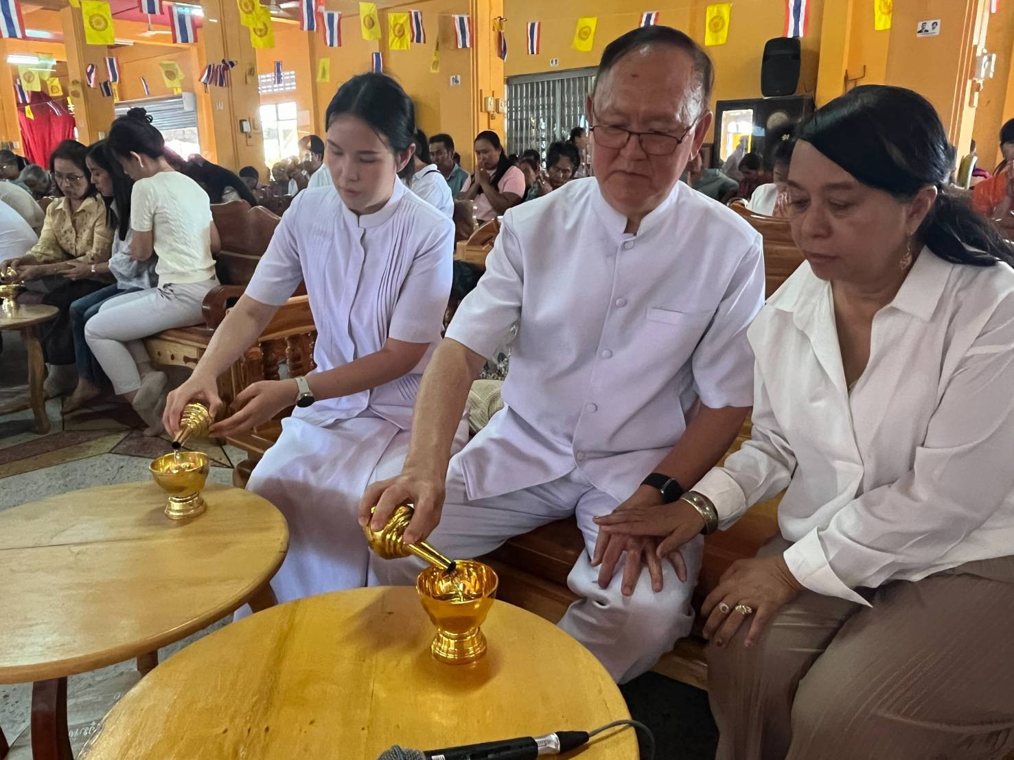 ภาพร่วมพิธีกรรมวัดปฐมเจดีย์